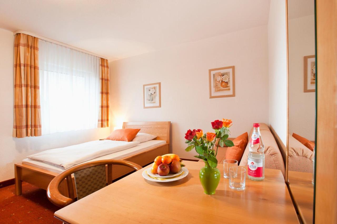 Hotel Kaeferstein Garni Nuremberg Exterior photo